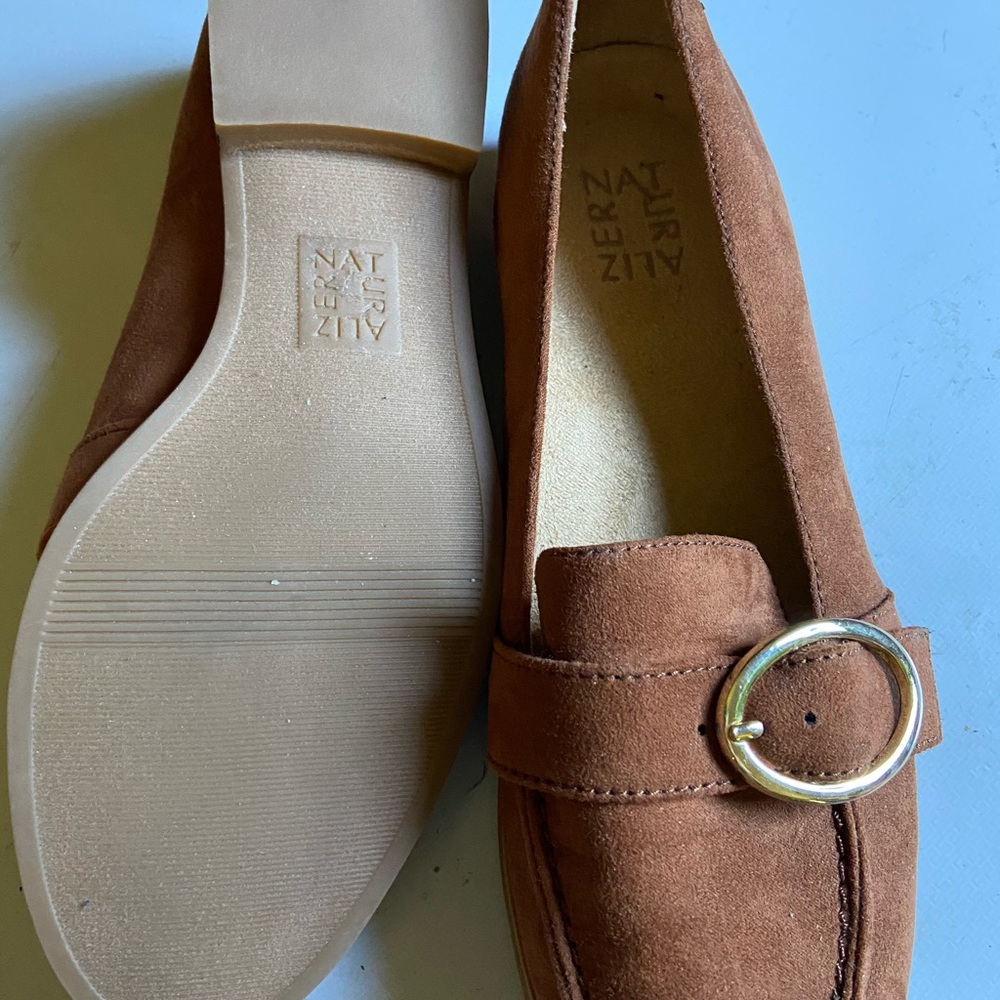 Dress shoes